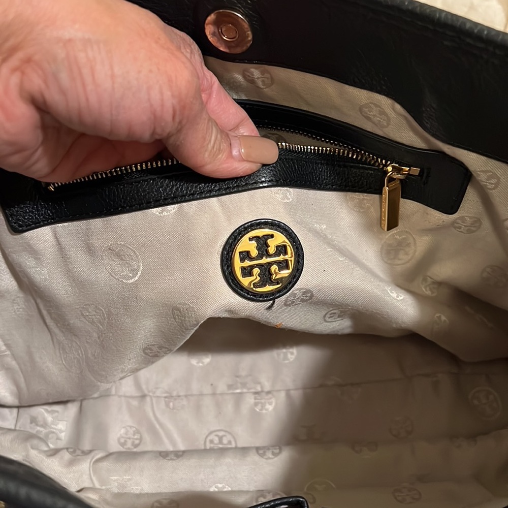 Authentic Tory Burch - Picture 8 of 14